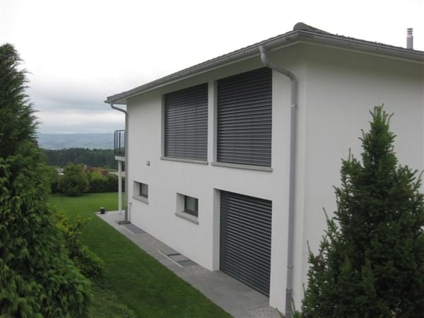 Repräsentative und moderne Wohnoase mit Weitsicht in Oberwil-Lieli 2