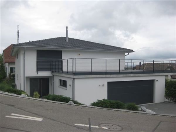 Repräsentative und moderne Wohnoase mit Weitsicht in Oberwil-Lieli 1