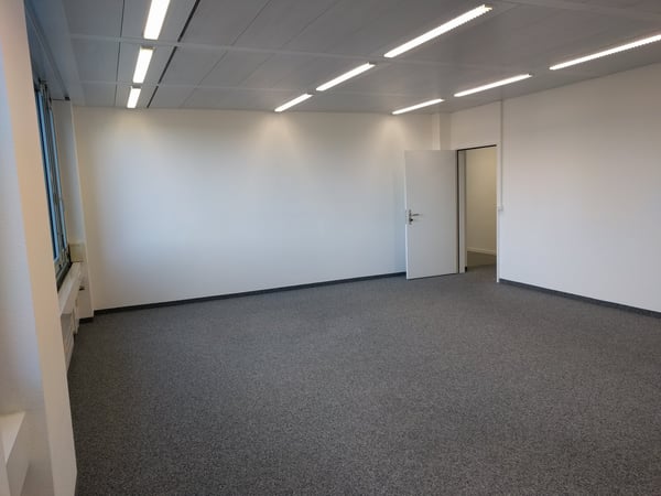 Fertig ausgebauter Büroraum an Toplage! 2