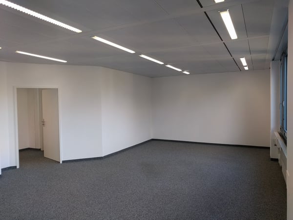 Fertig ausgebauter Büroraum an Toplage! 4