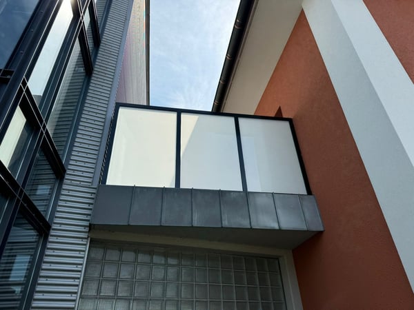 Zu vermieten per 1. April 2026 o. n. Vereinbarung 1.5 Zimmer Wohnung in 3 Familienhaus 8