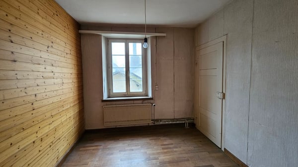 Ehemaliges Bauernhaus mit viel Potenzial und lauschigem Garten 10