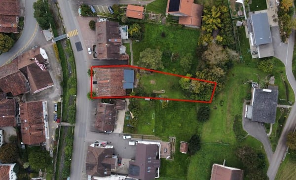 Ehemaliges Bauernhaus mit viel Potenzial und lauschigem Garten 4