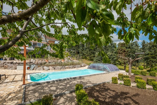 Perle am Stadtrand mit unverbaubarem Blick und Swimmingpool 6