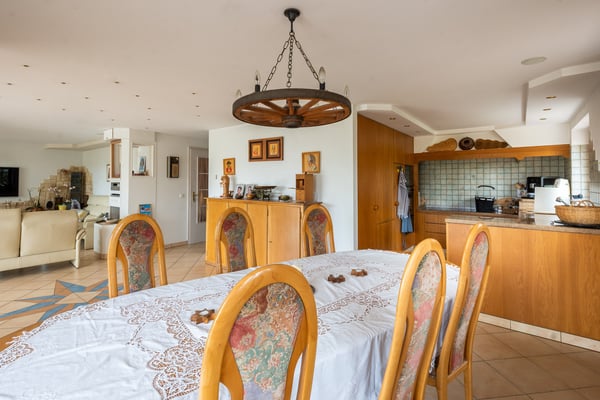 Perle am Stadtrand mit unverbaubarem Blick und Swimmingpool 13