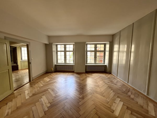 Exklusive 1.5-Zimmer-Wohnung mit eigener Terrasse in der Altstadt 3