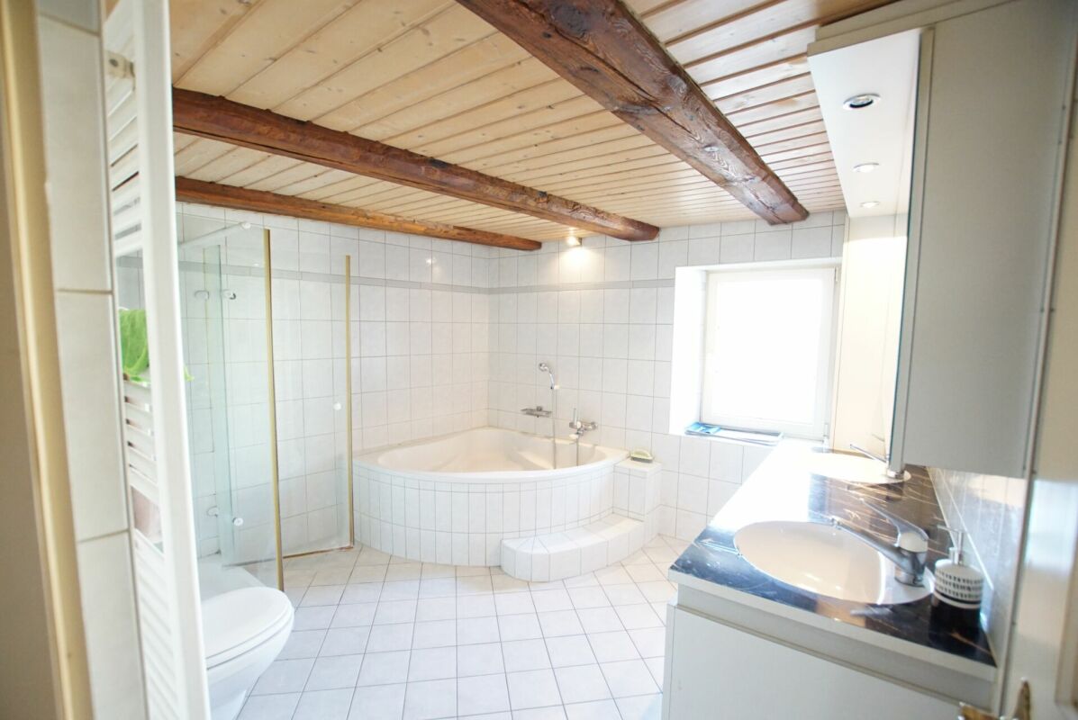 Charming Space Wonder!