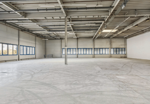 Vermietung von Lager- und Gewerbeflächen in La Chaux-de-Fonds (NE) 2