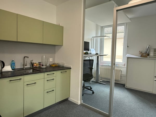 Modernes Arbeiten in repräsentativen Bürogebäude 7