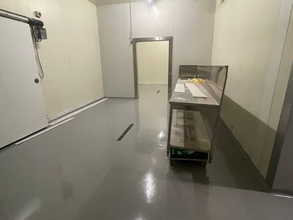 Gewerbeliegenschaft inkl. Kühlhaus - Immobile commerciale incluso CELLE FRIGORIFERE ! 4