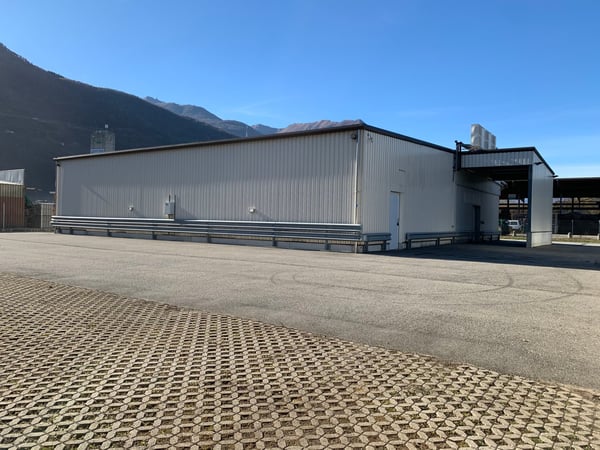 Gewerbeliegenschaft inkl. Kühlhaus - Immobile commerciale incluso CELLE FRIGORIFERE ! 2