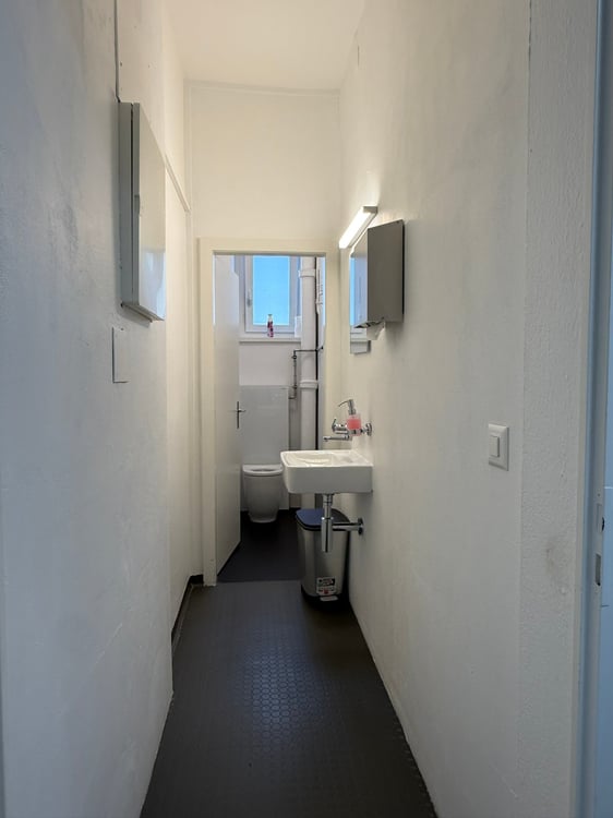 Modernes Arbeiten in repräsentativem Bürogebäude 8