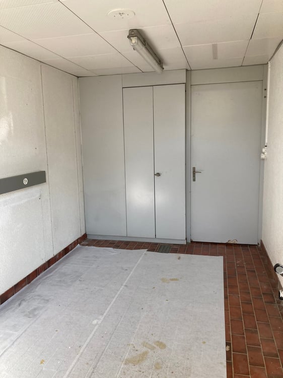 Vielseitiger Lagerraum in Dielsdorf mit optimaler Verkehrsanbindung 4