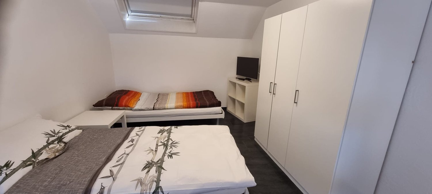 Bild Günstiges, möblierte 2.5 Zimmer Wohnung mit moderner Möblierung