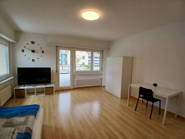 Günstiges, möbliertes Zimmer mit moderner Möblierung 1