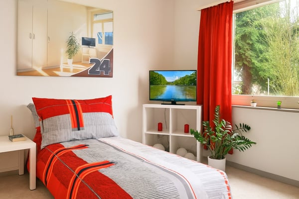 Modern möbliertes Zimmer | zentrale Lage 1