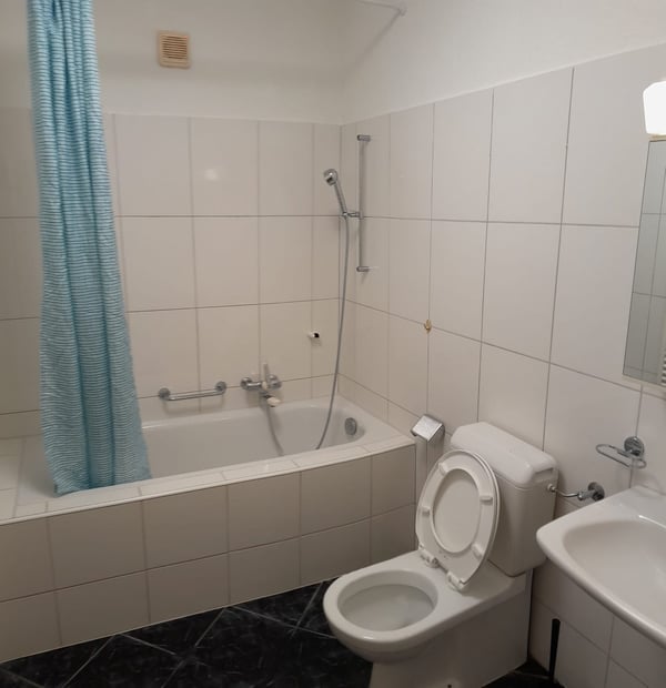 Zentral gelegenes Zimmer | modern möbliert 3