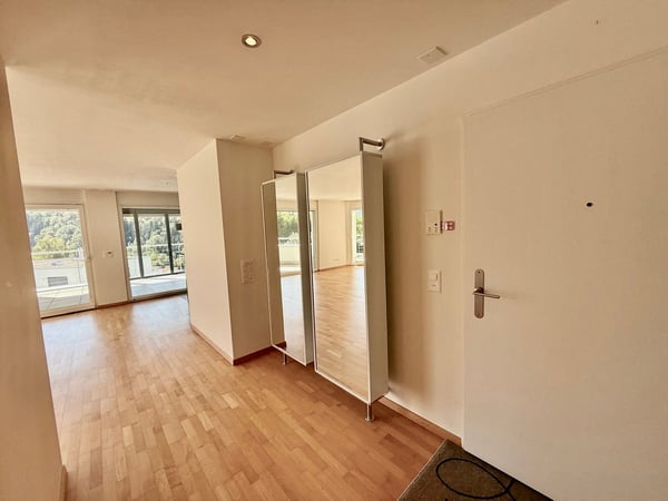 Sonnige 3.5-Zimmer-Wohnung mit Wintergarten und Rundumbalkon in Stallikon 12