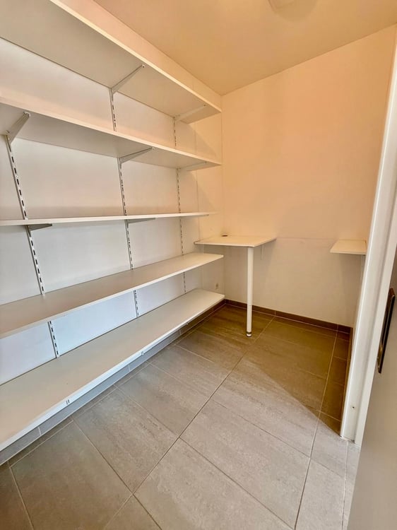 Sonnige 3.5-Zimmer-Wohnung mit Wintergarten und Rundumbalkon in Stallikon 10
