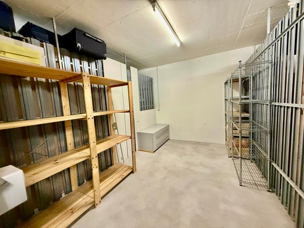 Sonnige 3.5-Zimmer-Wohnung mit Wintergarten und Rundumbalkon in Stallikon 24