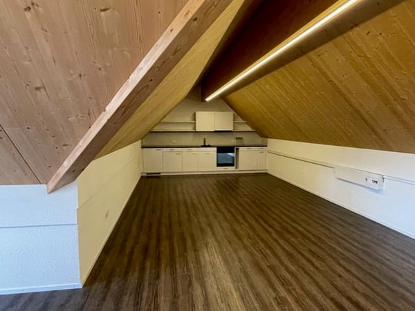 Charmanter Gewerberaum in historischem Gebäude in Fehraltorf 5