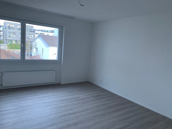 Helle 4.5-Zimmer-Wohnung mit Balkon in Pfäffikon ZH 5