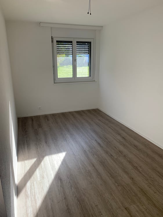 Helle 4.5-Zimmer-Wohnung mit Balkon in ruhiger Lage – Höri ZH 6