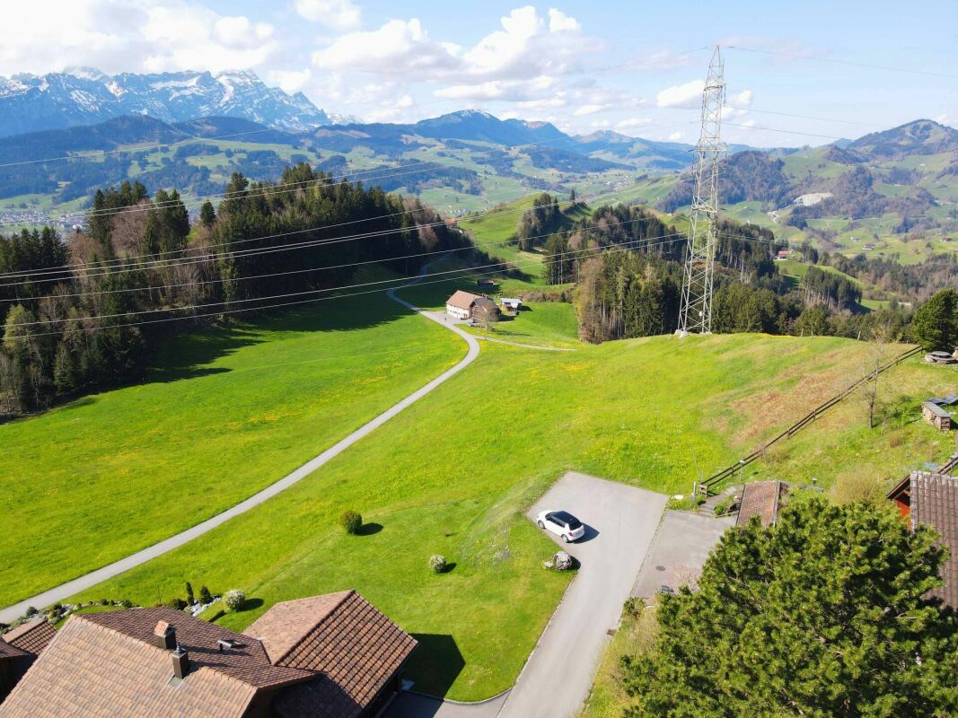 Three attractive building land parcels on a sunny south slope with a magnificent view!