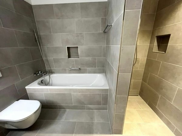 Erstvermietung! 3.5-Zimmer-Wohnung mit Terrasse direkt am Wasser 4