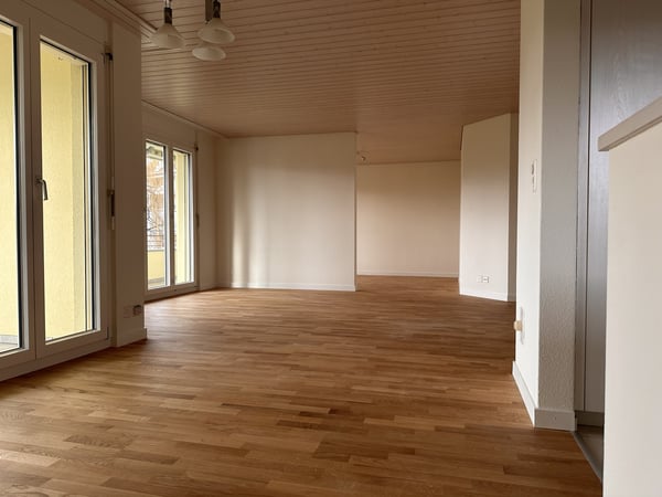 1.5-Zimmer-Wohnung mit grossem, gedecktem Balkon