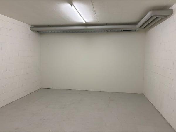 Grosser Lagerraum an zentraler Lage im Seefeld 3