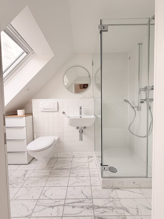 Charmante 2.5-Zimmer-Wohnung nach kompletter Sanierung Erstbezug nach Renovation 11