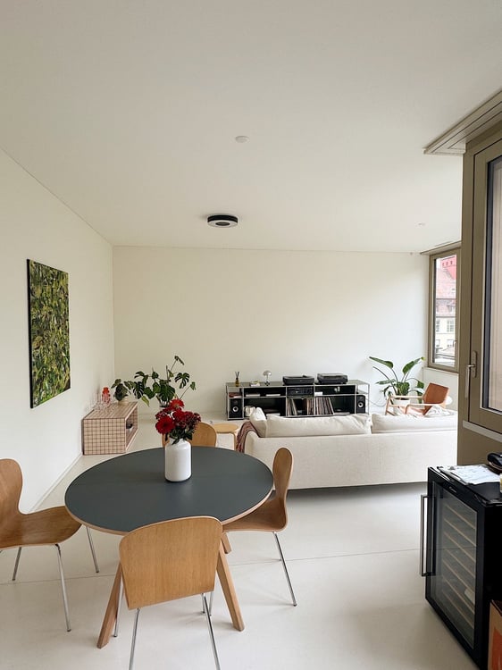 Furnished 1.5-room apartment for sublet in central Zurich 1