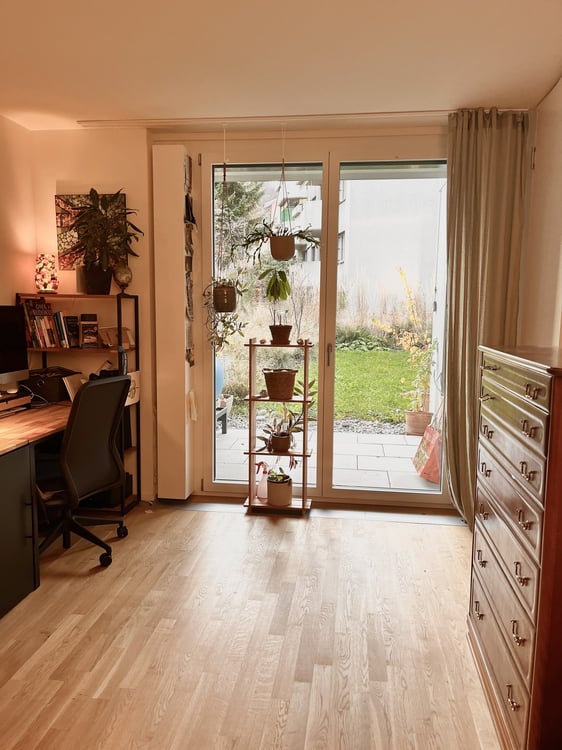 Möblierte 1.5-Zimmer-Wohnung mit Gartensitzplatz zur Untermiete (Albisrieden, Zürich) - Furnished 1.5-room apartment with garden seating area for sublet (Albisrieden, Zurich) 11