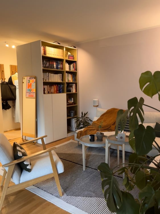 Möblierte 1.5-Zimmer-Wohnung mit Gartensitzplatz zur Untermiete (Albisrieden, Zürich) - Furnished 1.5-room apartment with garden seating area for sublet (Albisrieden, Zurich) 2