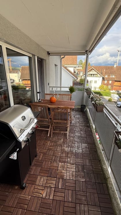 Möblierte 1.5-Zimmer-Wohnung mit Seesicht in Merlischachen (7 Monate befristet) 4