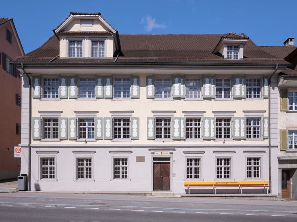 Helles und stilvolles Gewerbeobjekt im Herzen von Beromünster  32m² 6