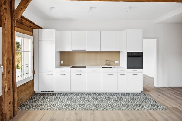 Neuwertige 1.5-Zimmerwohnung in historischem Gebäude 4