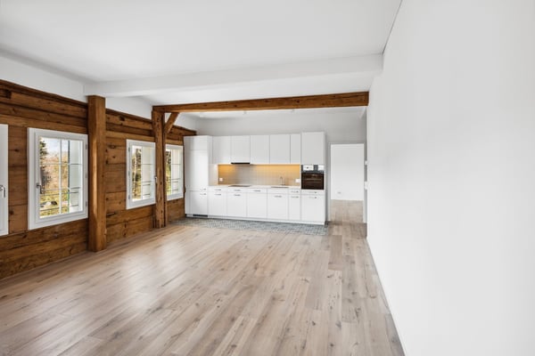 Neuwertige 1.5-Zimmerwohnung in historischem Gebäude 2