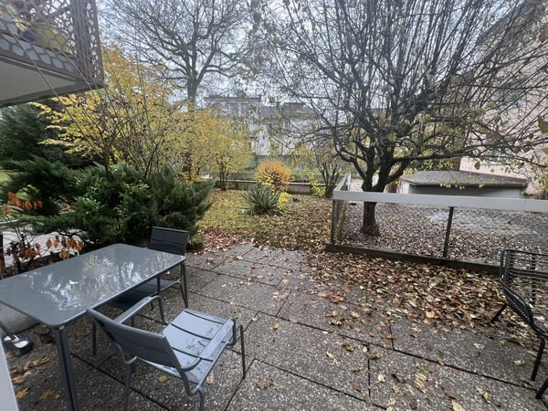 2.5 Zimmer Wohnung mit Terrasse in Hottingen 8