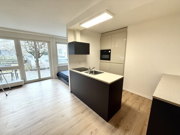 2.5 Zimmer Wohnung mit Terrasse in Hottingen 2