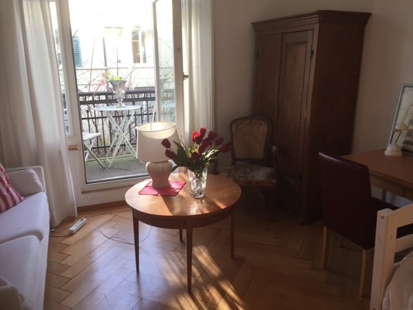 Room with Balkon in Villa Hottingen 13