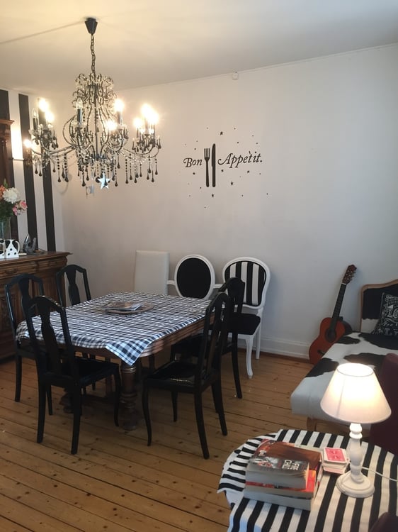 Room with Balkon in Villa Hottingen 1