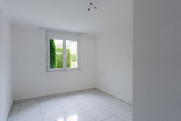 Exklusive 1.5 Zimmer-Wohnung: Terrasse, Hobbyraum & Tiefgarage 12