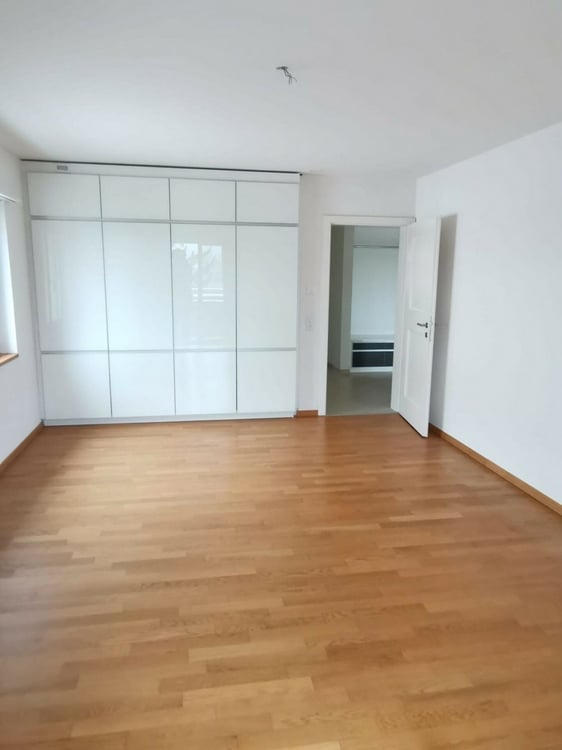 Ruhige und sonnige Lage am Zürichberg  Befristet auf 1 Jahre, Verlängerung möglich 6