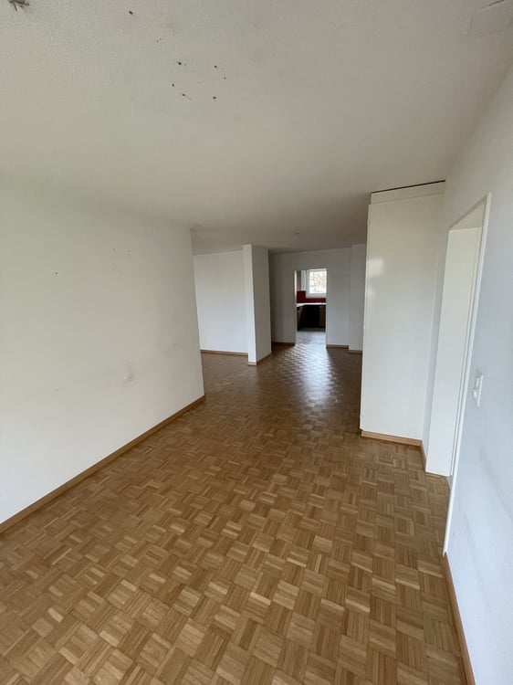 Schöne, teilsanierte Wohnung in Höngg (ruhige Lage)! 5
