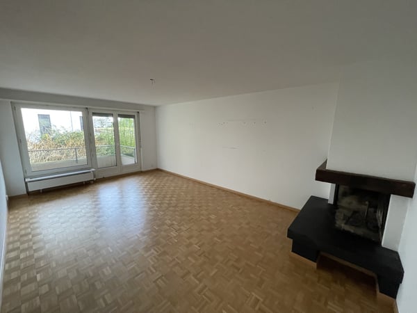 Schöne, teilsanierte Wohnung in Höngg (ruhige Lage)! 2