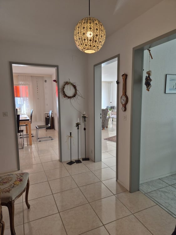 Wunderschöne 6 Zimmer-Wohnung in Bellach 7