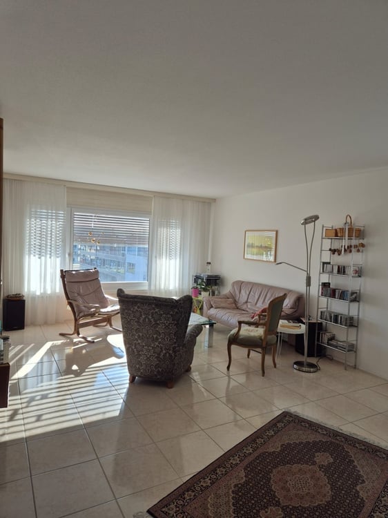 Wunderschöne 6 Zimmer-Wohnung in Bellach 9