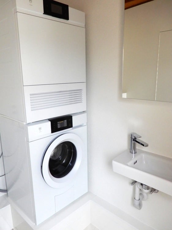 Neu renoviert mit grosser Zinnenterrasse und herrlicher Aussicht 5